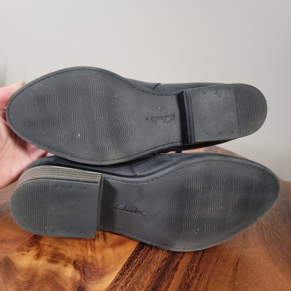 Clarks Collection Women's Black Leather Ankle Boots Size 7.5 Comfy Western Boho - Picture 10 of 14